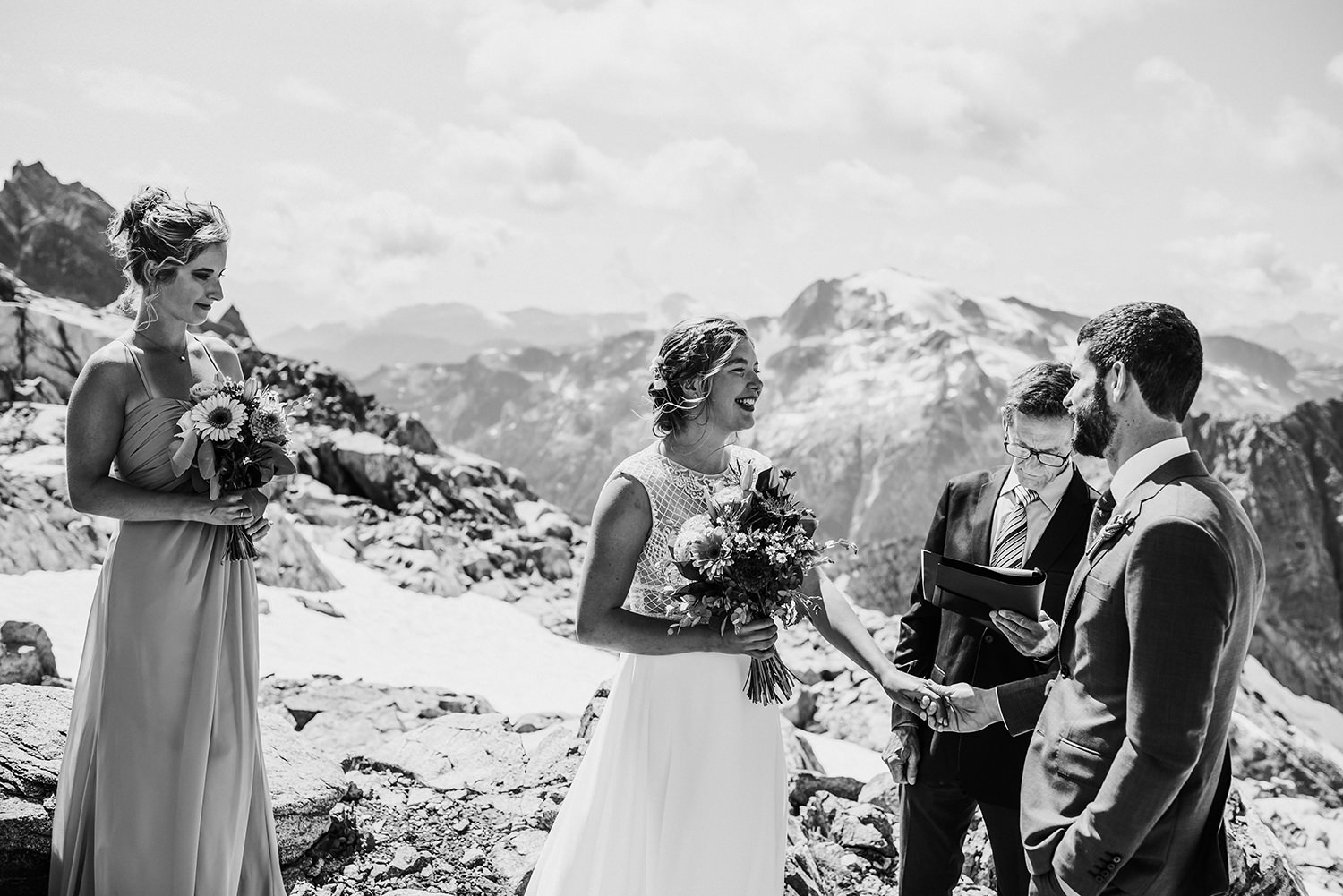 Squamish elopement in the mountains with Black Tusk Helicopter